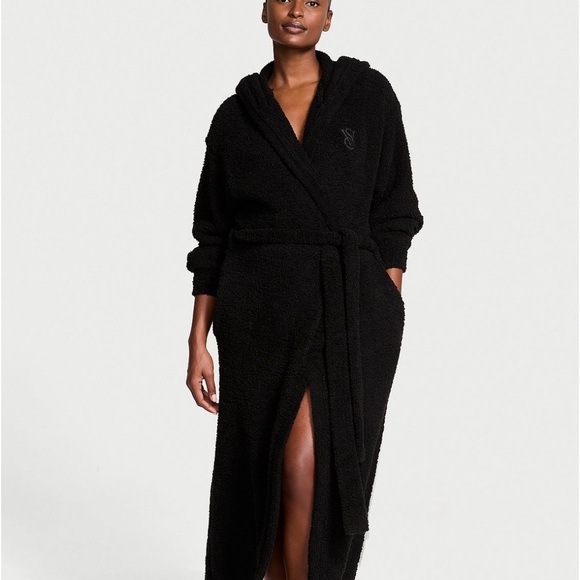 Victoria’s Secret Luxurious Black Wrap-Style Robe - Picture 2 of 3
